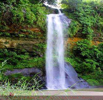 rijuk waterfall bandarban